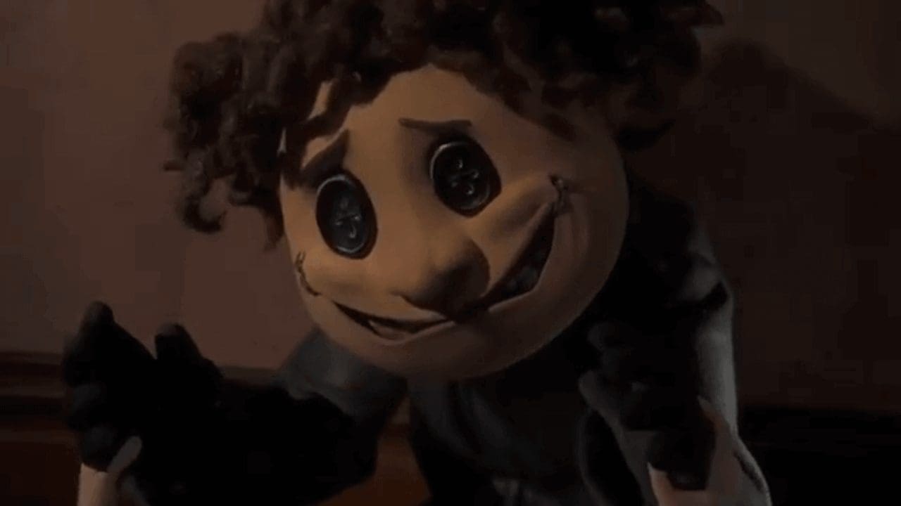 coraline wybie button eyes