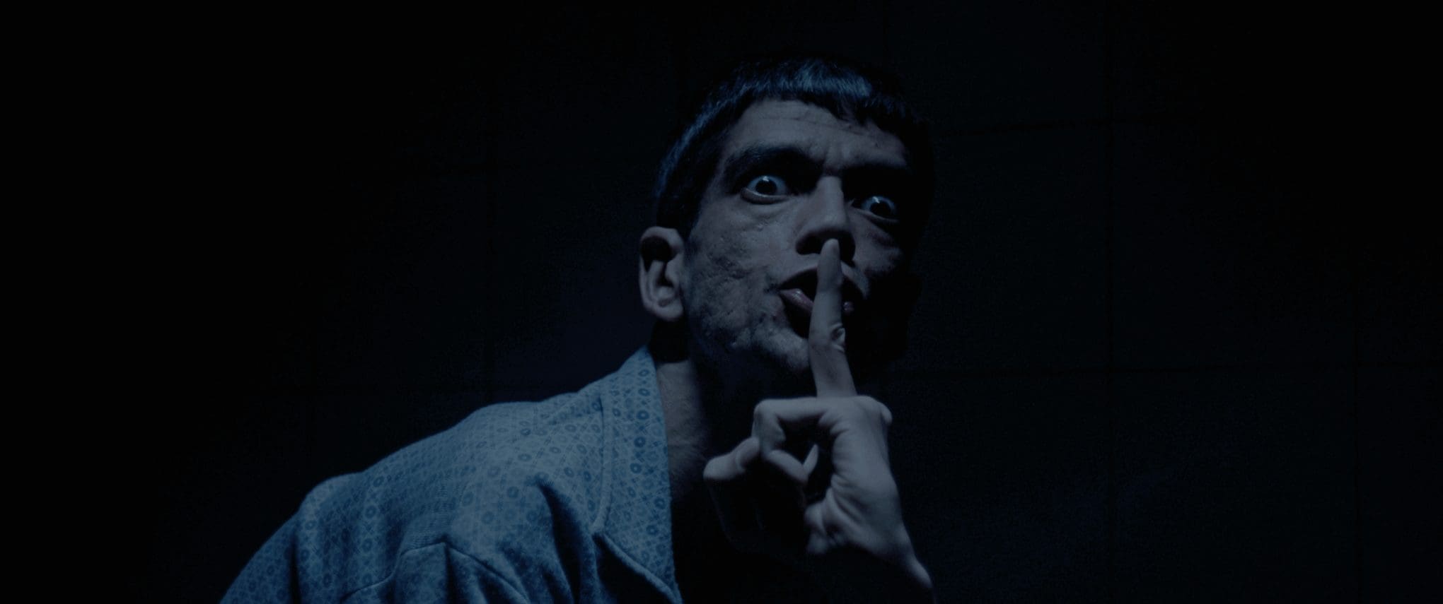 Still 004